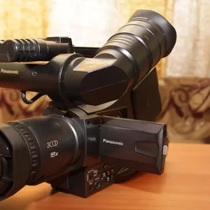 Цифровая профессиональная трехматричная видеокамера Panasonic AG-DVC60