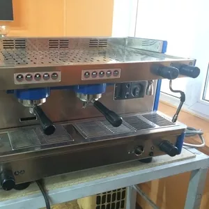 Профессиональная кофемашина Cimbali m28 selectron