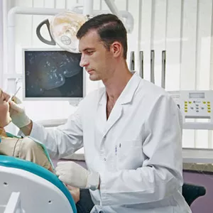 Высококачественная имплантация зубов недорого в Черкассах