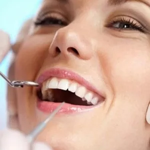 Комплексная чистка зубов в стоматологической клинике Джулия