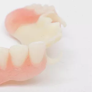 Высококачественный бюгельный протез зубов Acetal в Черкассах