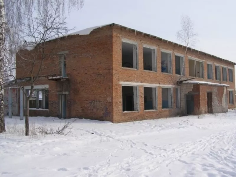 помещение в Сумской области,  районный центр. Под производство,  склад..