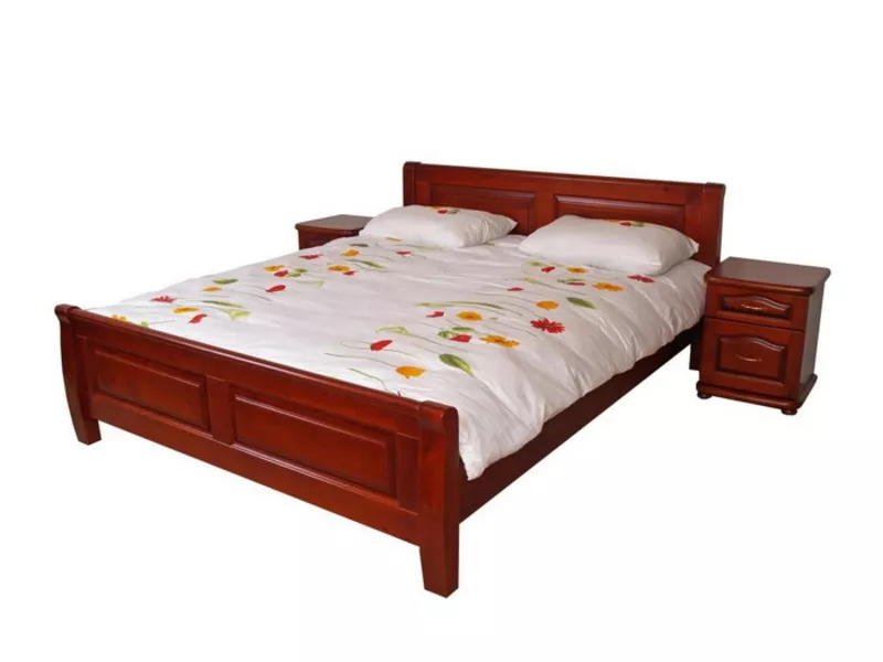 Деревянная кровать 