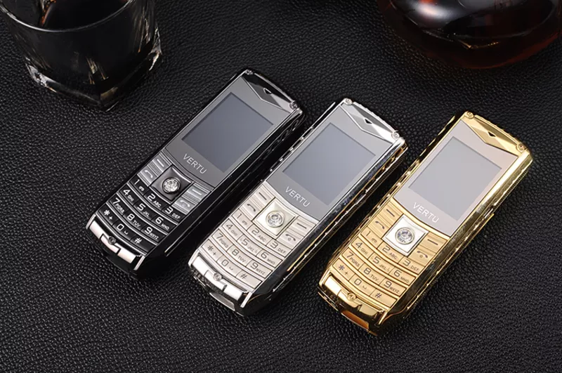 Имиджевый телефон Admet Vertu V8 3sim 5