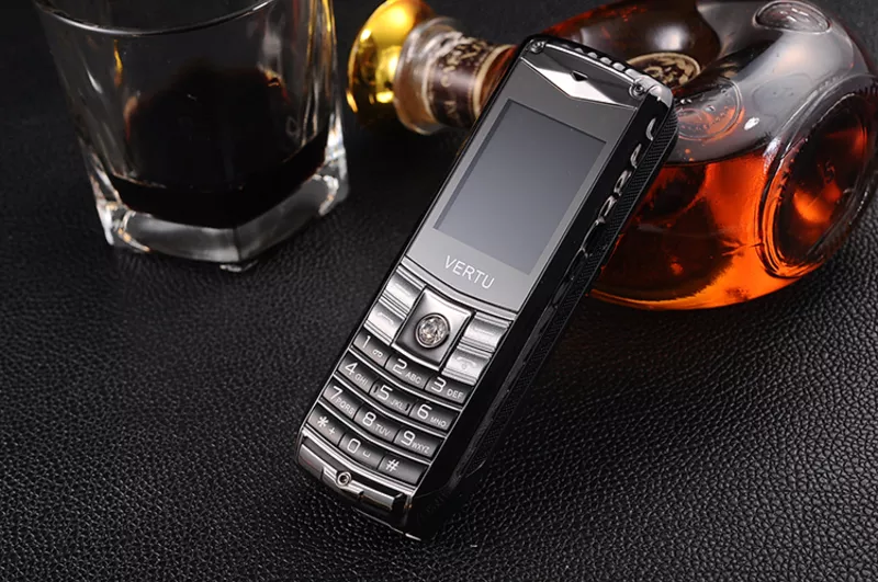 Имиджевый телефон Admet Vertu V8 3sim 10