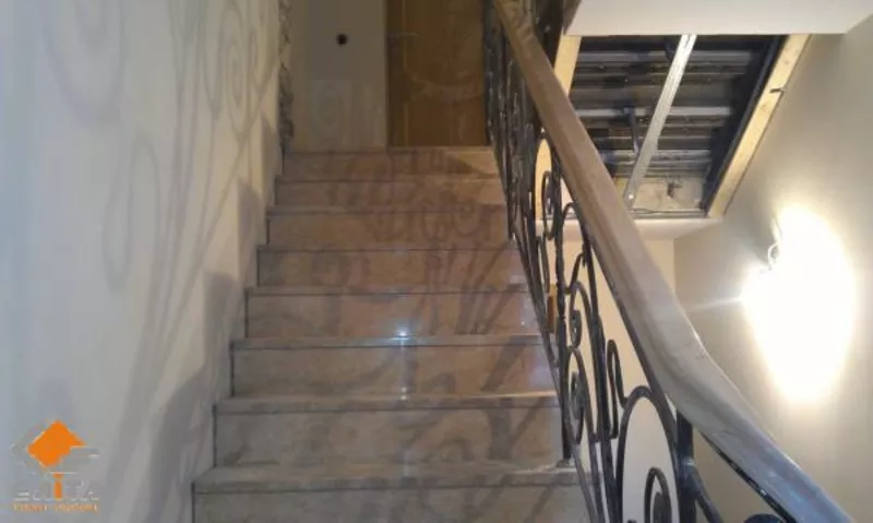 Мраморные ступени,  облицовка лестниц мрамором 