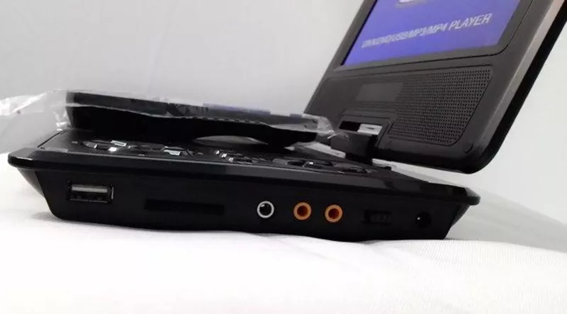Портативный DVD плеер 789 аккумулятор,  TV тюнер USB   2