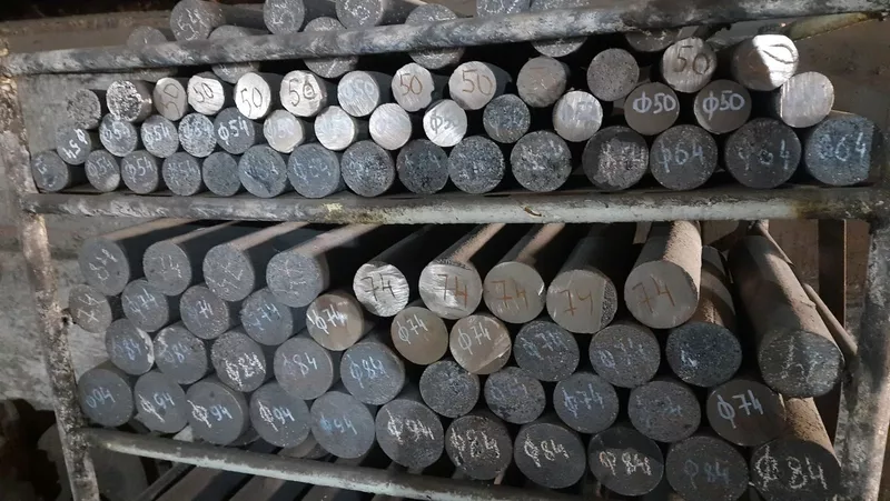 Чавунний кругляк різних діаметрів і марок 5
