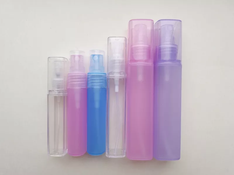 Флакончики флакони пластикові зі спреями,  розпилювачами 2